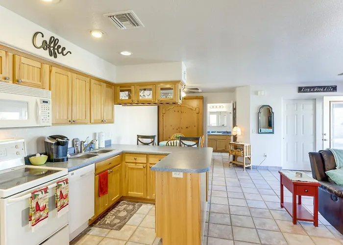 Mtn-view Casita W/ Rooftop Deck & Patio In Yuma! Apartment