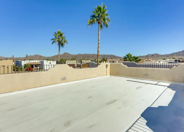 Apartment Mtn-view Casita W/ Rooftop Deck & Patio In Yuma!
